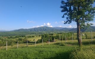 Teren intravilan 809 mp cu deschidere 14 m în Tropinii Noi - Poză 1