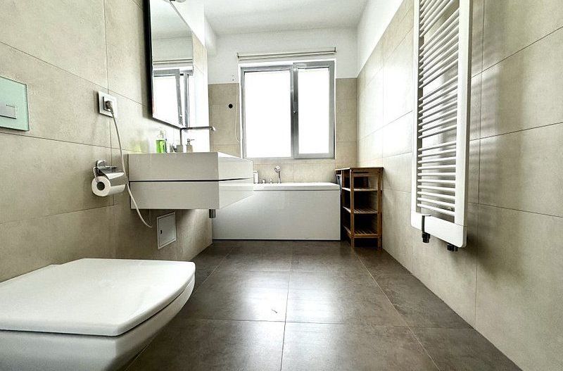 Suprafață generoasă, într-un imobil exclusivist, zona Bălcescu - Poză 25