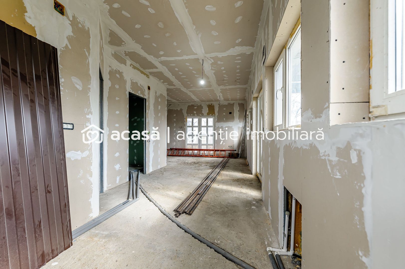 PREȚ NOU!!! Casă la preț de apartament - Vladimirescu - Poză 4
