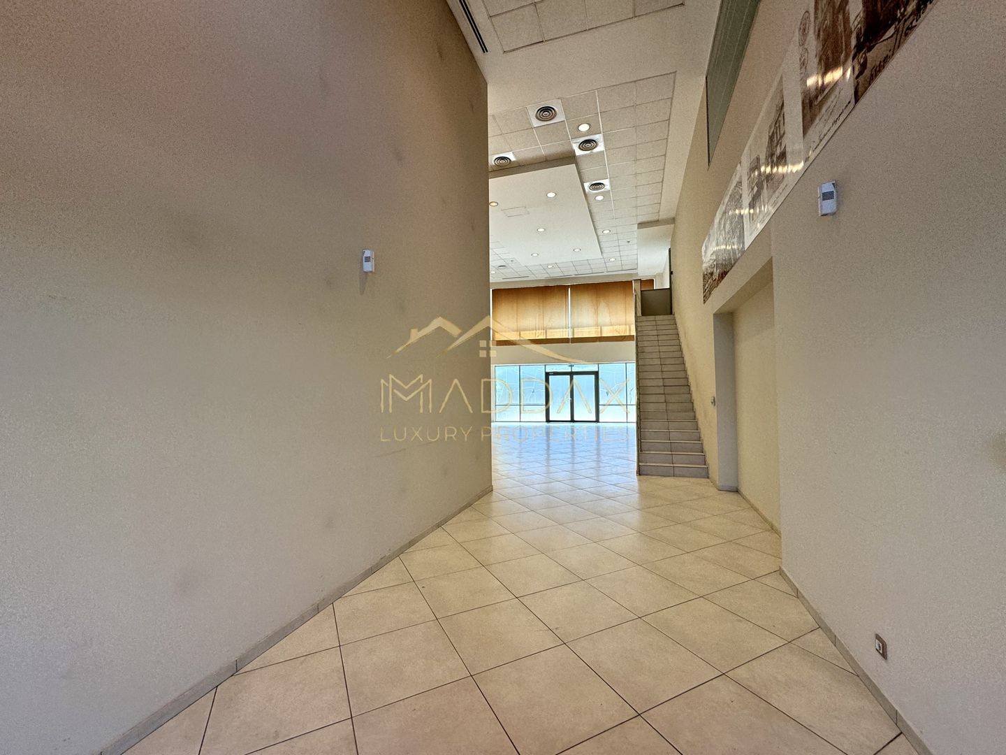 Spatiu comercial stradal *184mp* + curte *260mp* // Grozavesti - Poză 6