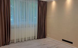 Apartament de vanzare 4 camere, colț Apusului - Poză 4