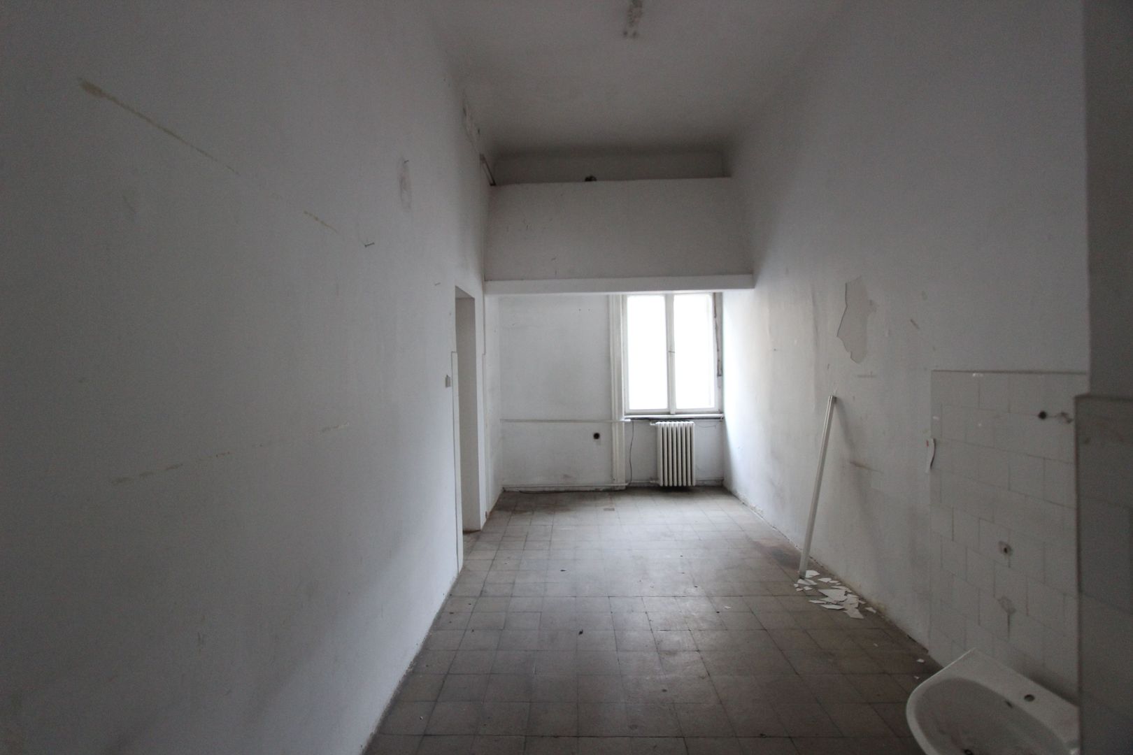 Imobil pretabil cladire de birouri, clinica medicala - Central - Poză 24