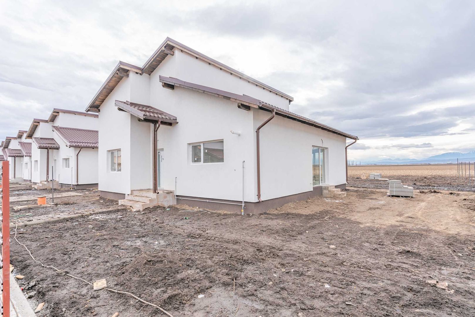 Case individuale pe structura de lemn in Halchiu - Poză 1