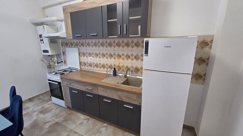 Apartament 2 camere de închiriat, The Grand Kristal Residence Sector 4 - Poză 23