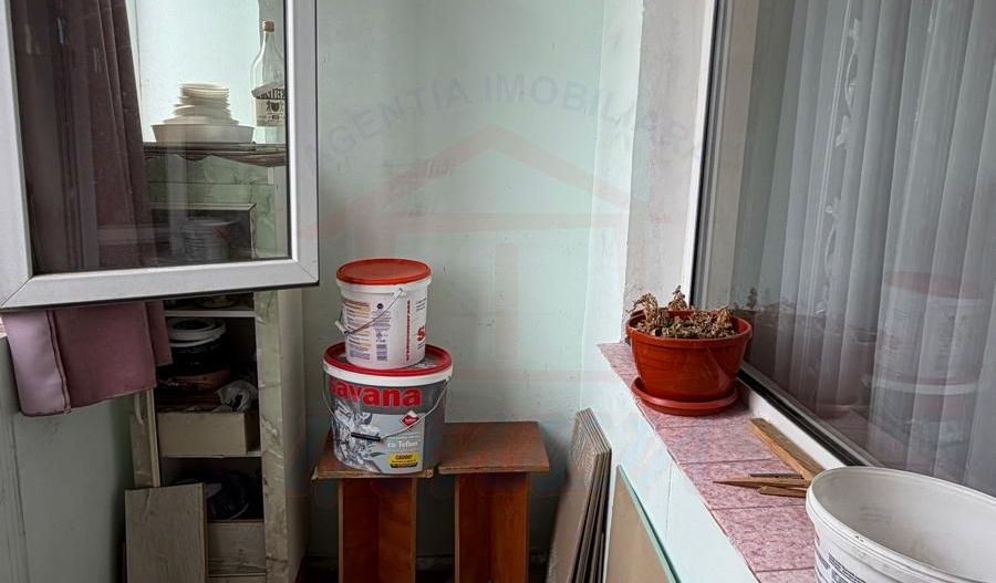 De vanzare Apartament 3 cam dec. in Galati, Micro 20, etaj 7,  65 mp - Poză 4