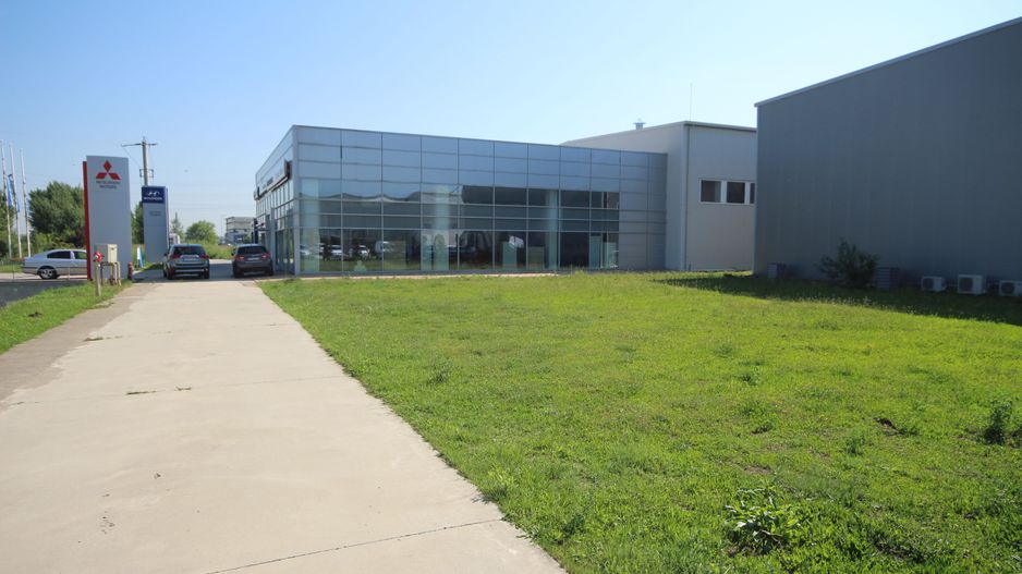 Spatiu Comercial,Showroom si birouri - inchiriere- 900 mp.  zona Calea Sagului - Poză 10