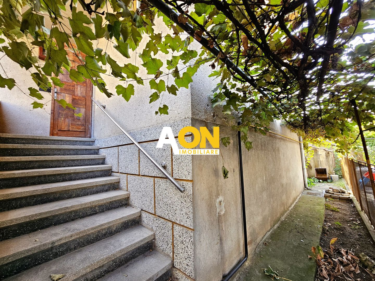 Casa tip duplex, 4 camere, garaj. Cetate, zona HCC - Poză 19