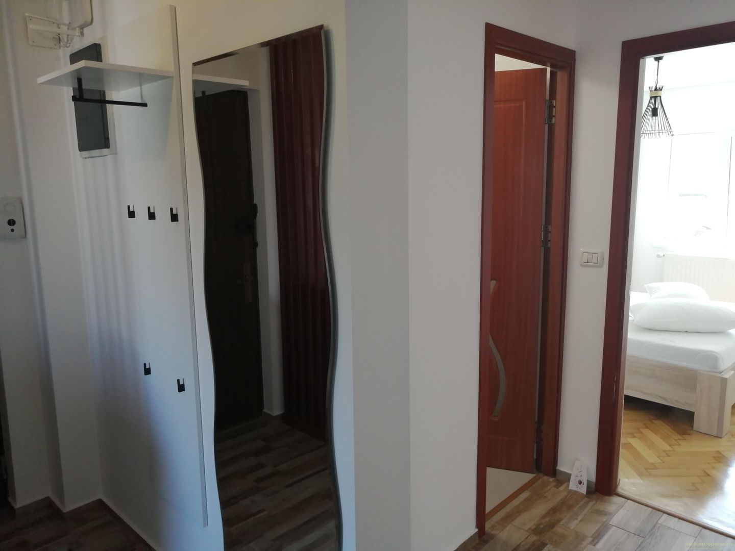 Închiriere apartament 3 camere – confort 1, decomandat. - Poză 3