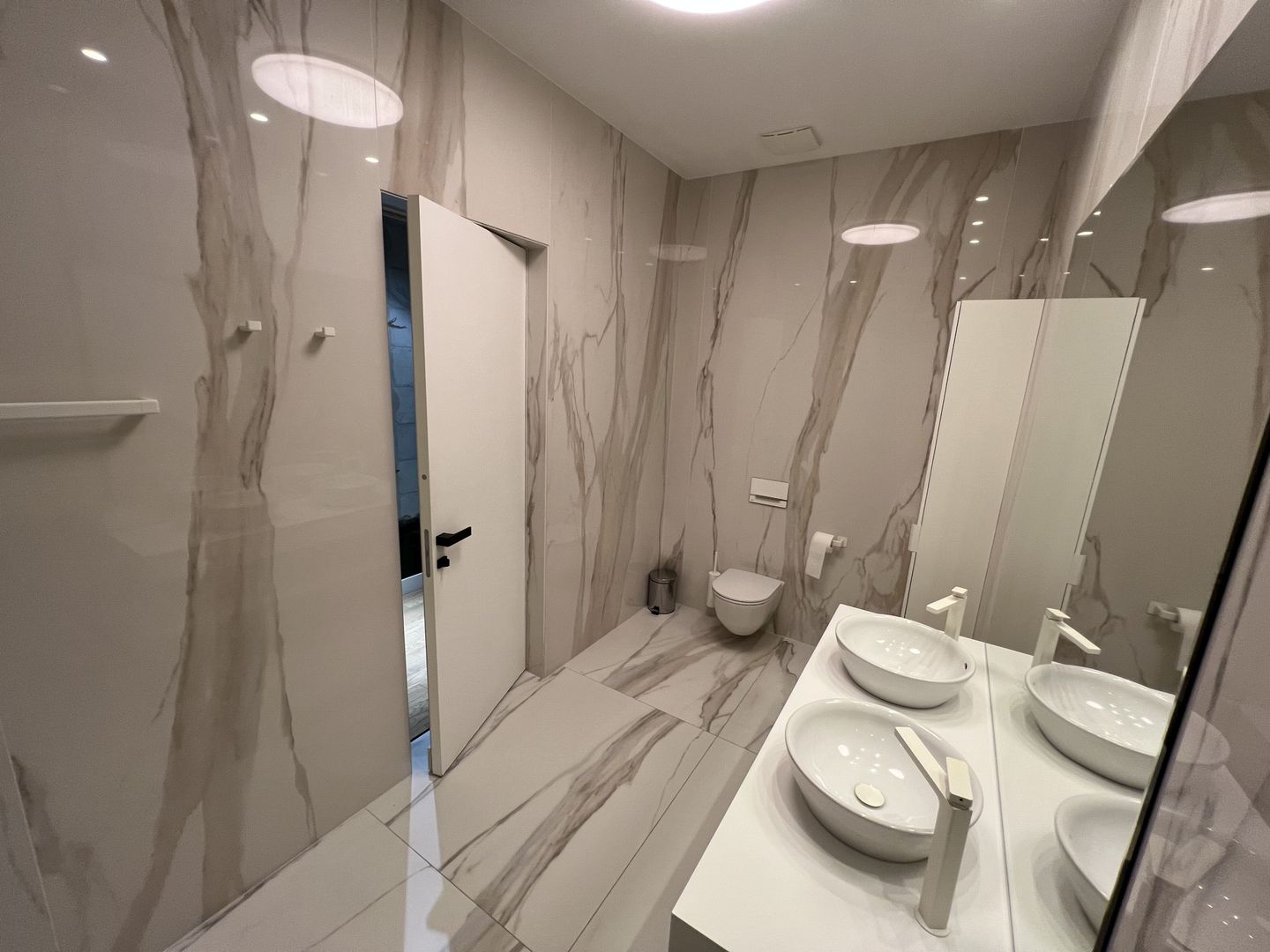 5 camere Lux Rahmaninov Residence vedere Parc Verdi - Poză 26