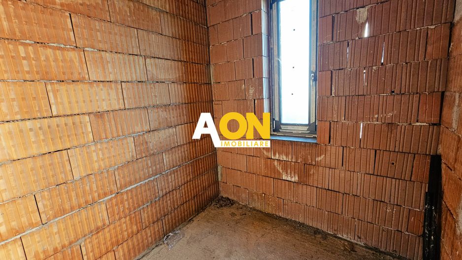 Casa la rosu, 5 camere, garaj, 479 mp teren, com. Ciugud - Poză 7