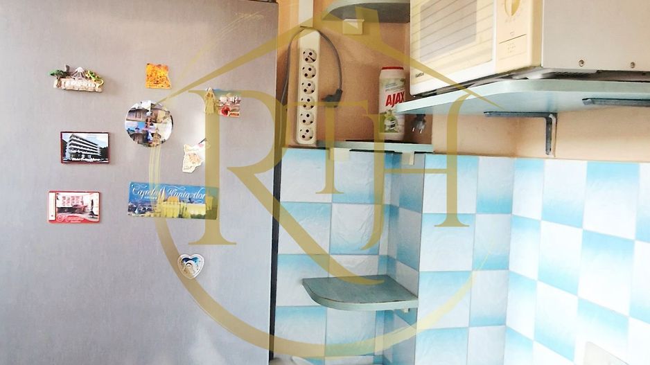 Inchiriez apartament cu 2 camere,clima centrala, zona Calea Sagului/ 300 euro. - Poză 15