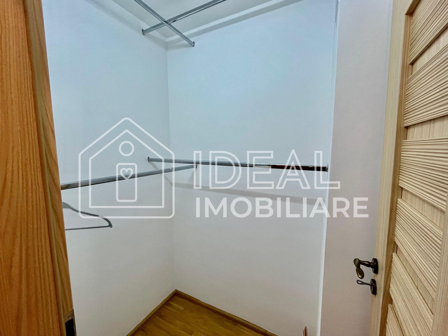 Apartament decomandat | 3 camere | zona Calea Dumbravii | 80mp - Poză 11