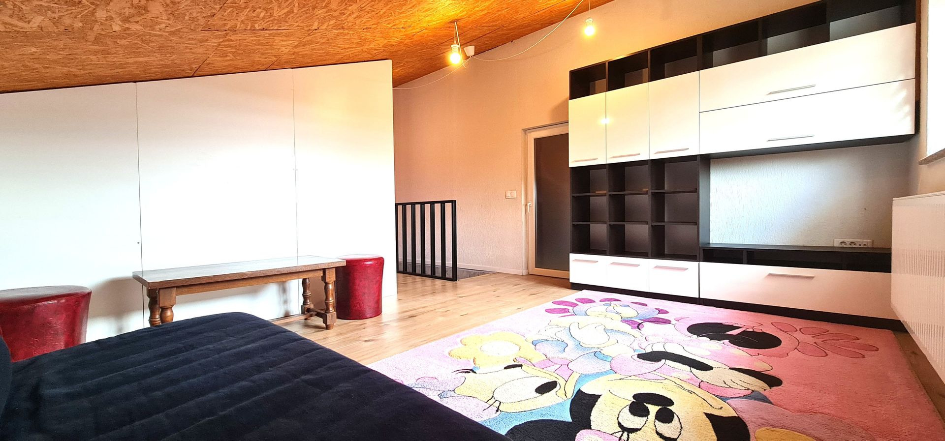 Casa semimobilata semiutilata modern cartier Izvor Tarlungeni Brasov - Poză 9