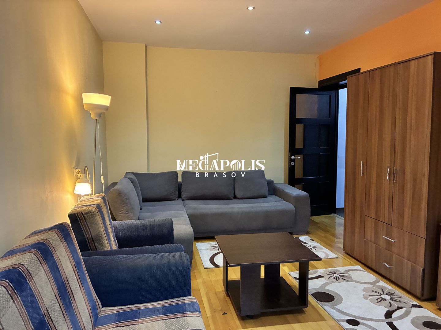 Garsonieră / Brașovul vechi / Perfectă pentru studenți - Poză 1