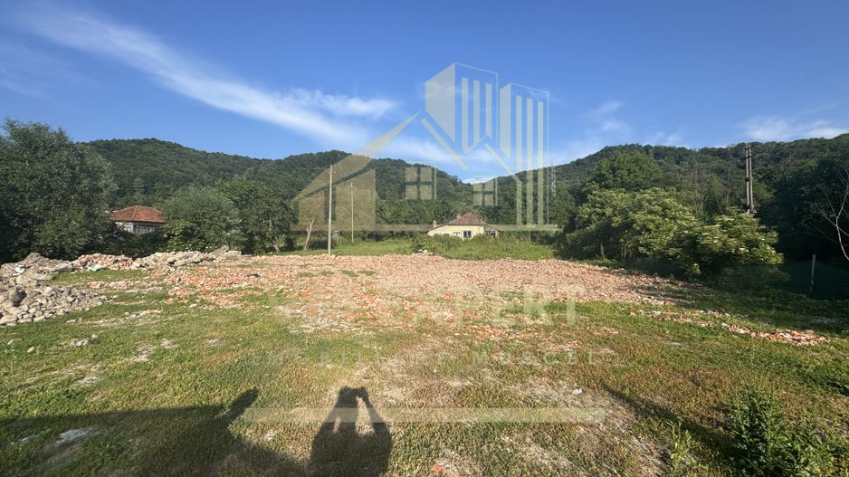 TEREN INTRAVILAN 3296 MP CAMPULUNG ARGEȘ - Poză 10