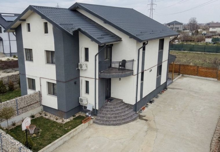Casa generoasa 5 camere Trivale Clasa energetica A - Poză 1