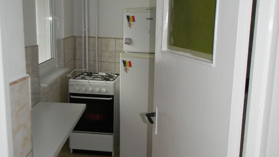 Garsonieră in Racadau,bloc de apartamente! - Poză 2