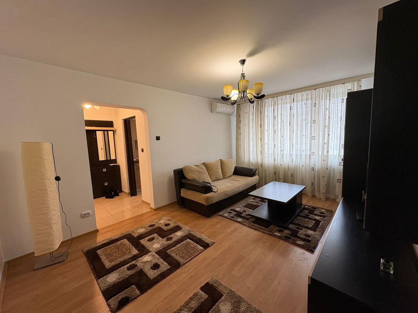 AP. 2 CAMERE PIATA SUDULUI, METROU 6 MINUTE, FOARTE CURAT/IGIENIZAT - Poză 7