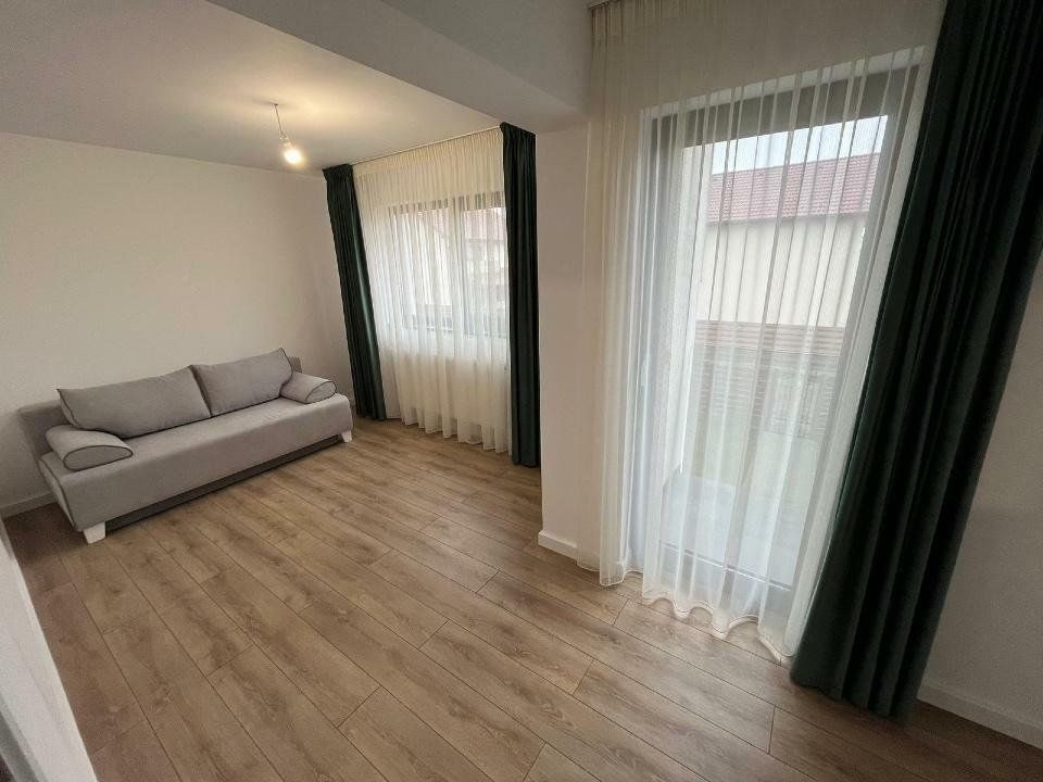 Tărlungeni, zona Izvor, casă de vănzare - Poză 12