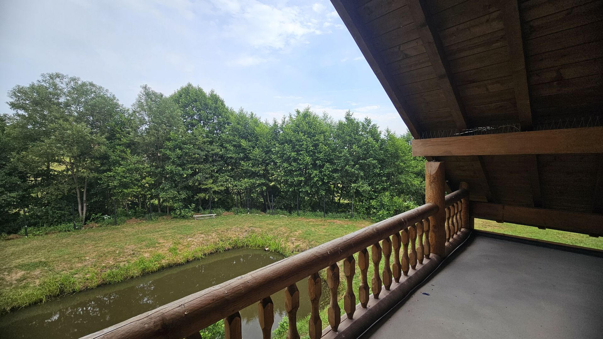 Chalet din busteni cu vedere panoramica spre Muntii Fagaras Tocile - Poză 13
