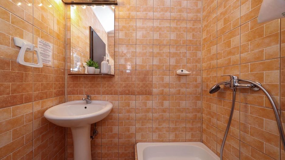 Vilă spațioasă de vânzare în Predeluț, Bran | 2000mp - Poză 26