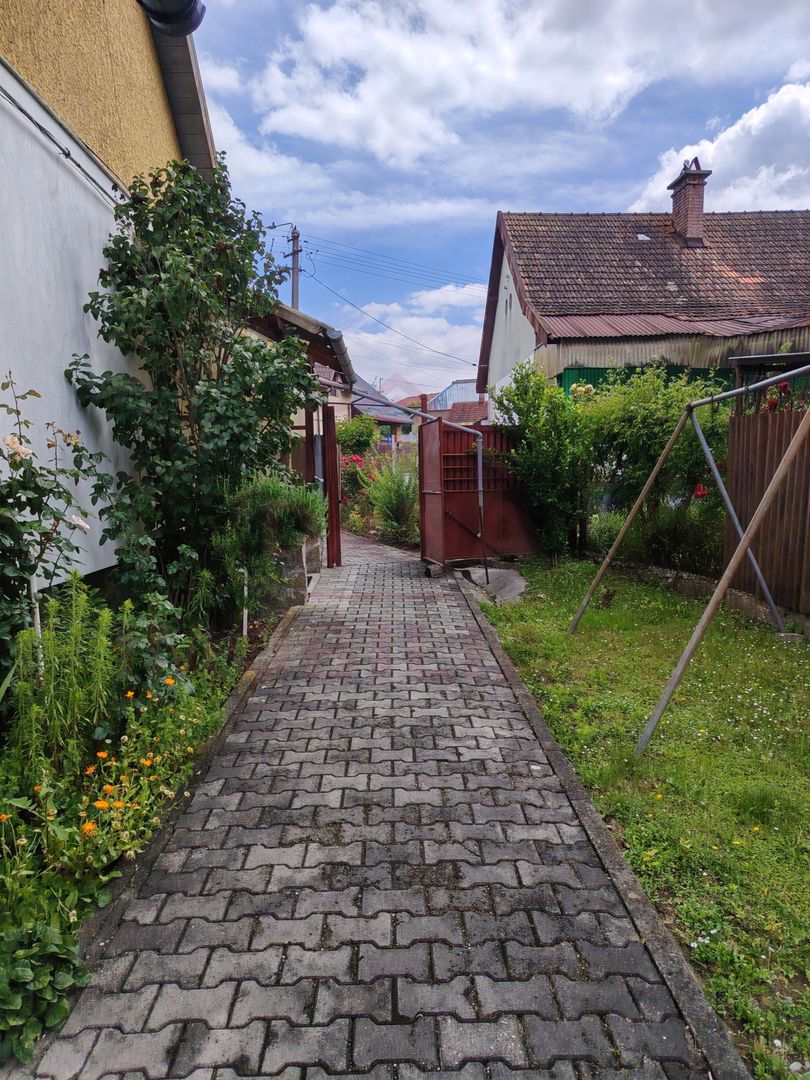 CASĂ DE VÂNZARE 5 CAMERE ÎN OȚELU-ROȘU, \JUD. CS - Poză 2