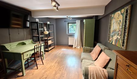 De închiriat - apartament 2 camere în vilă - demisol- Kiseleff - parc