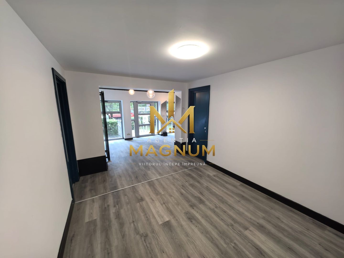 Spațiu comercial renovat, vitrină 10 m, bulevard principal, parter - Poză 3