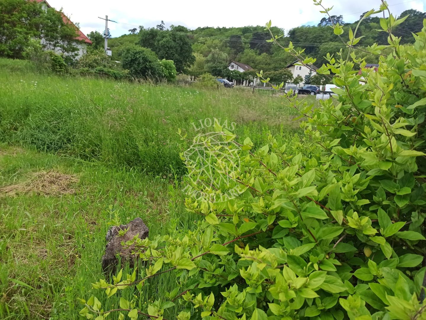 Teren intravilan la DN17 2500 mp-utilitati-Crainimat - Poză 1