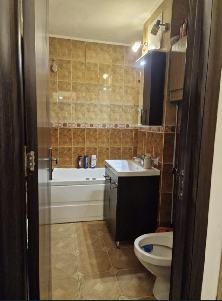 Apartament 2 camere decomandate- 1 Mai - Poză 6