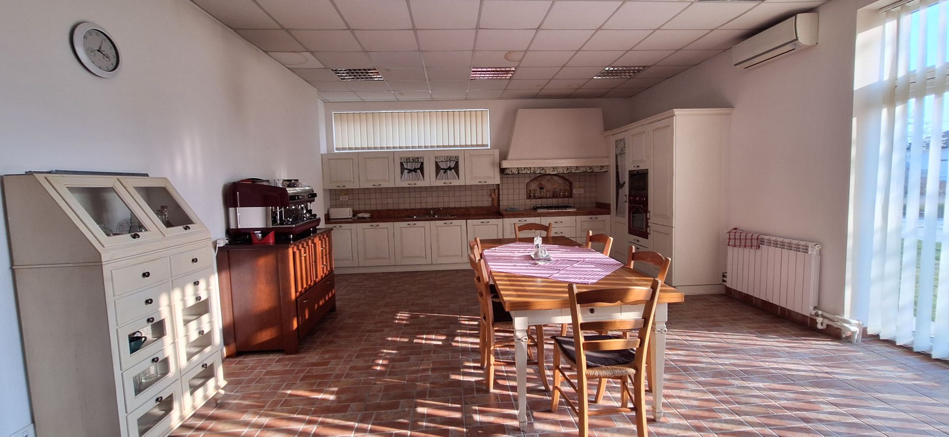 SPATIU SAD -birouri/alte destinatii si HALE - Poză 4