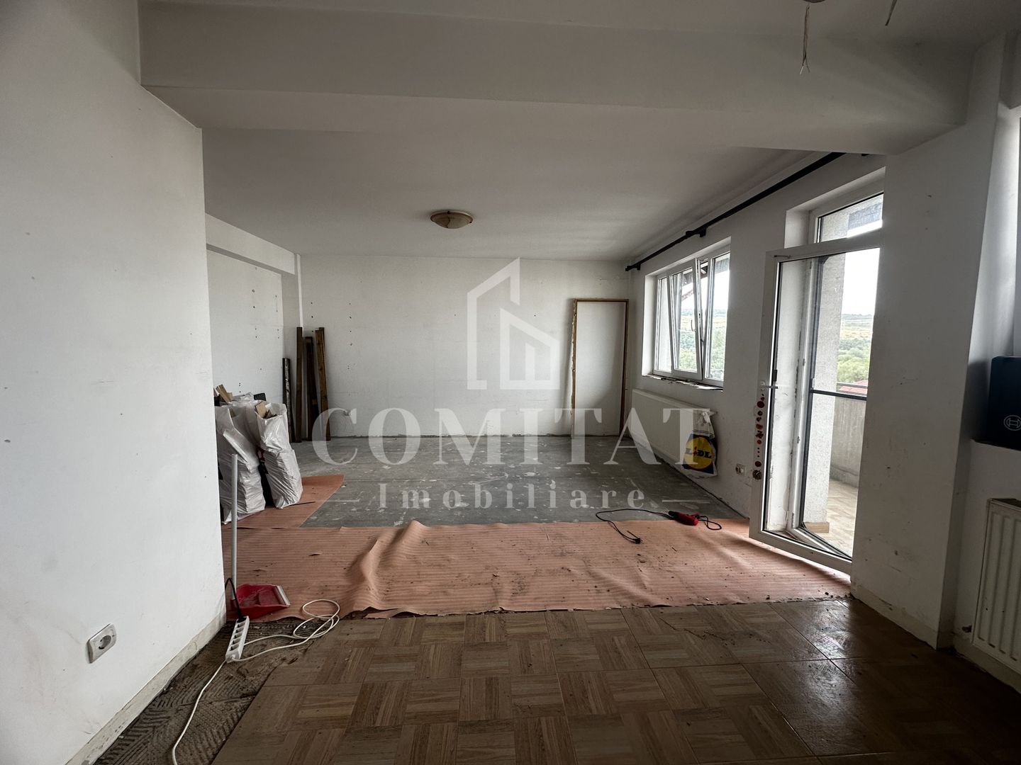 Apartament 2 camere | Loc de parcare | Zona Str Tineretului - Poză 3