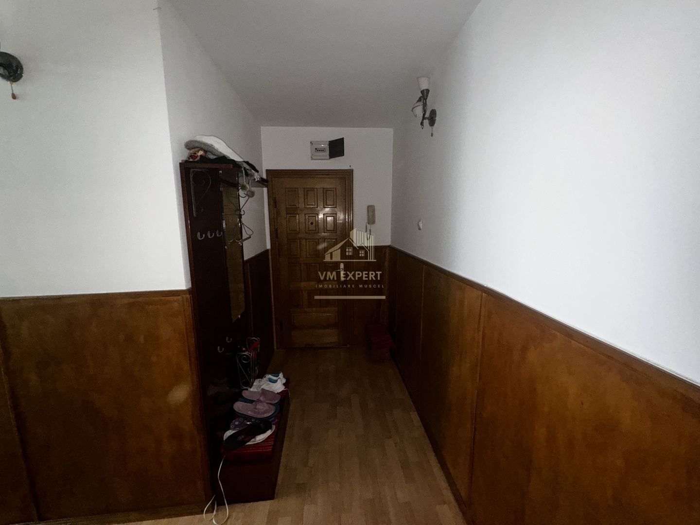 APARTAMENT 2 CAMERE, CAMPULUNG, ETAJ 3, GRUI - Poză 8