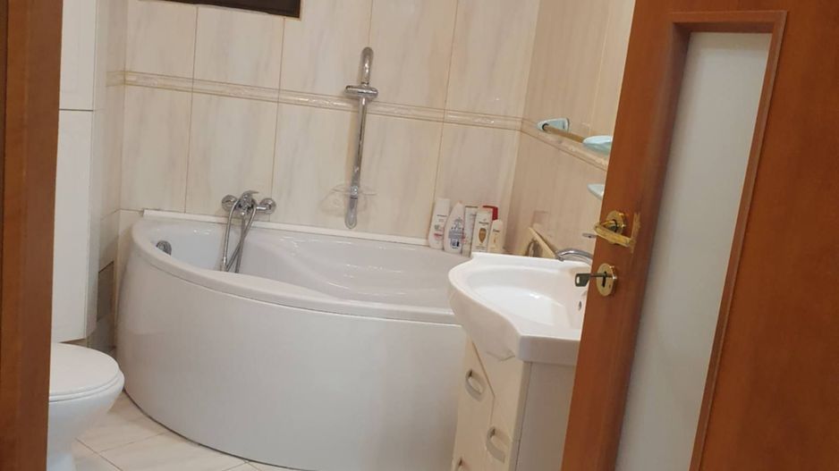 Inchiriere apartament 5 camere/Zona Domenii/Loc de parcare inclus - Poză 6