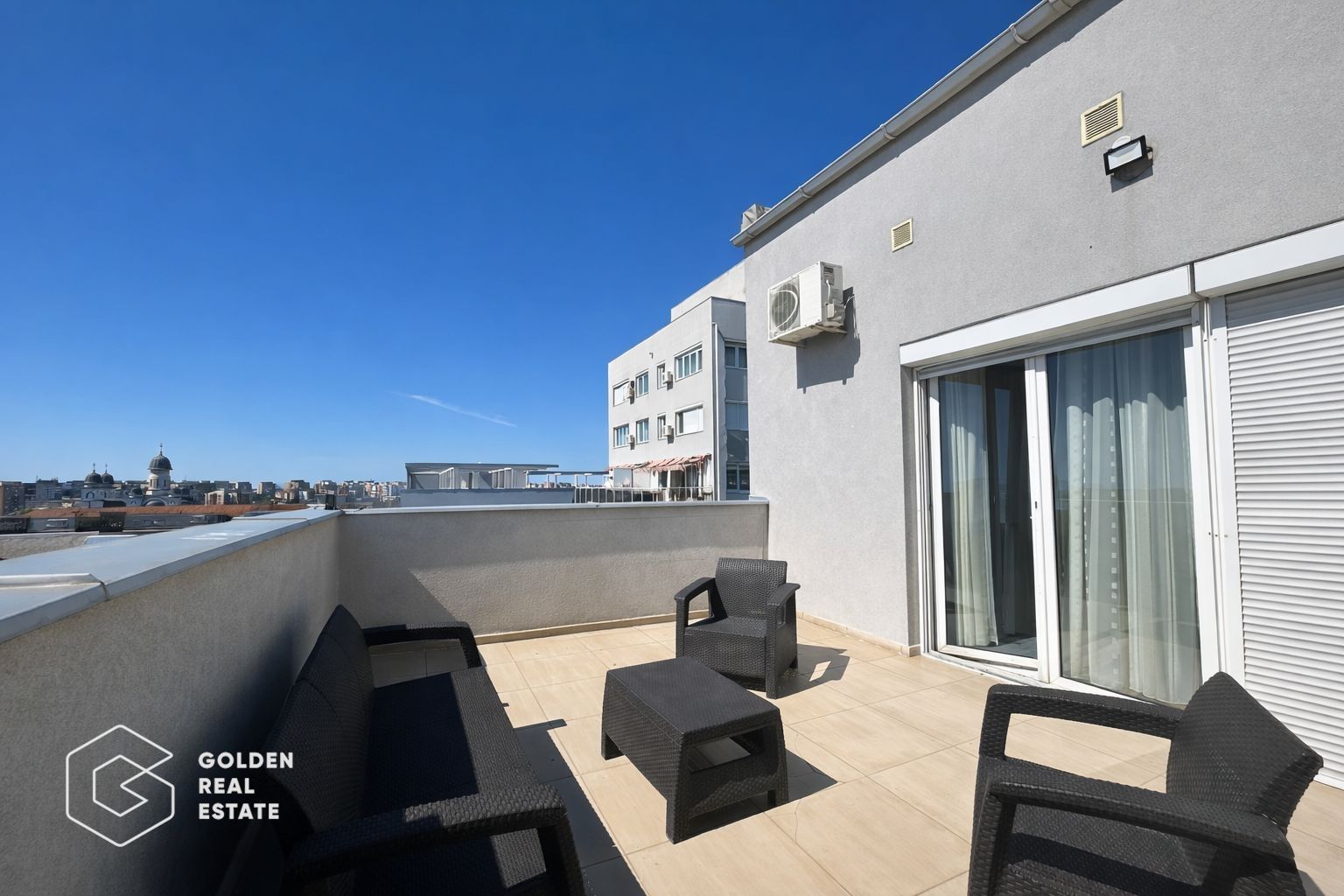 Penthouse Ared Uta, amenajat modern, vedere panoramica spre Stadionul Uta - Poză 16