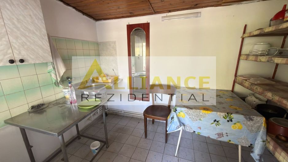 Casa individuala  *  14 camere *  1550 mp teren  * - Poză 19