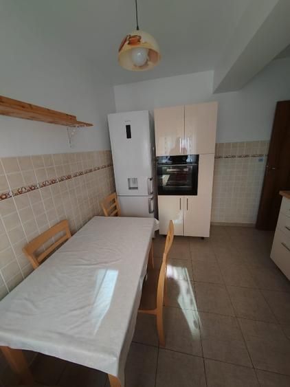 Vanzare apartament luminos de 2 camere, Titan, Gura Siriului-parcare inclusa - Poză 6