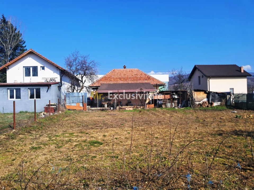 Casă și teren Polovragi - Poză 12