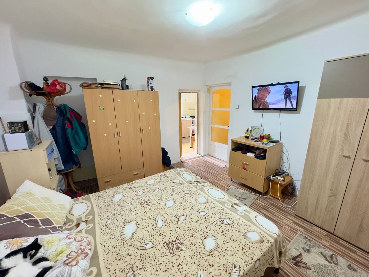 Casa individuala Giulesti | Renovata 2025 | Capat Tramvai 11 - Poză 2