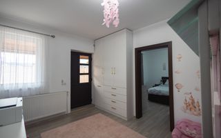 Casă 4 camere I 135 mp I Renovată I Curte 505 mp I Cristian - Poză 9