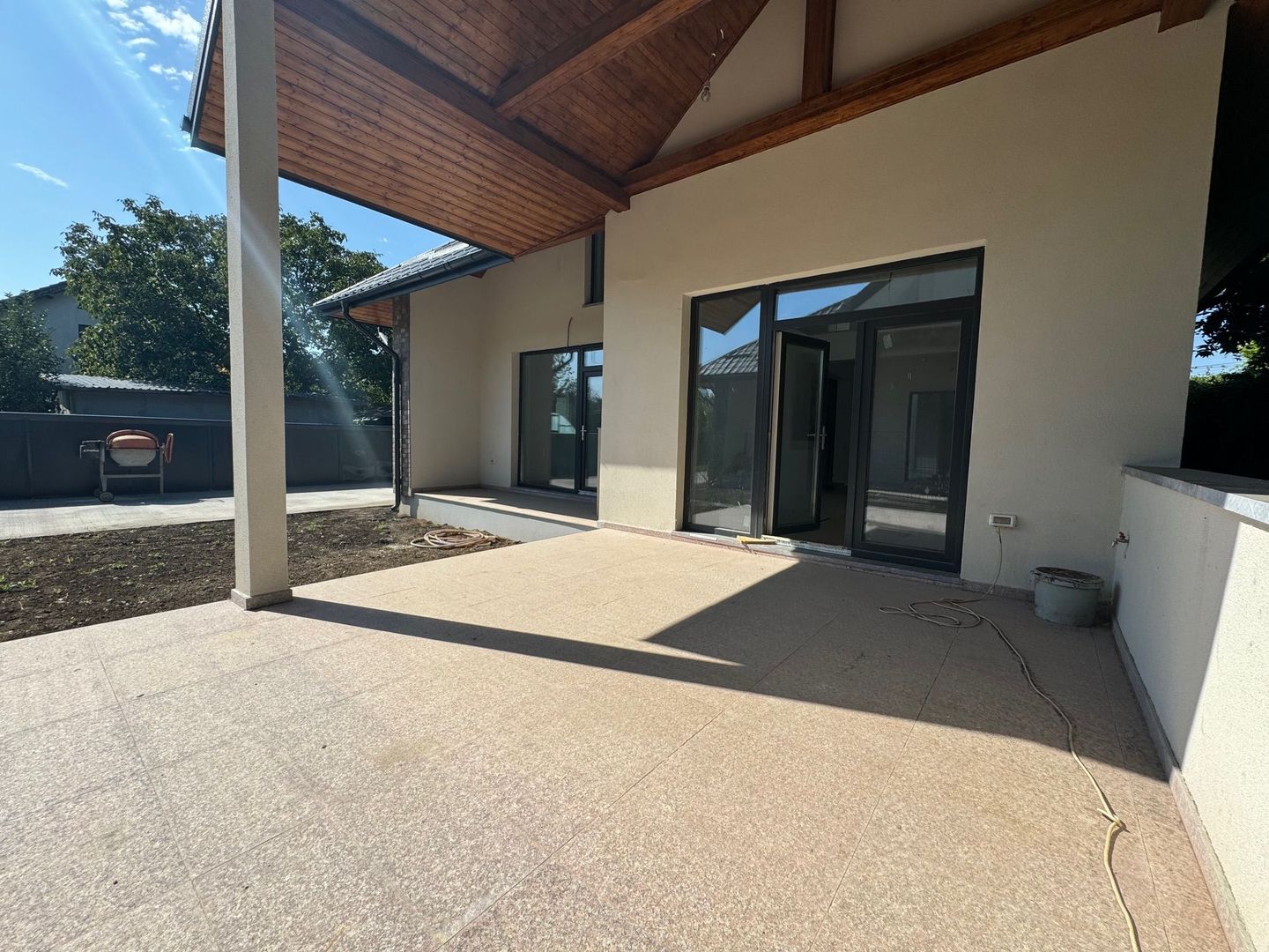 Vile parter Tunari Proiect DEOSEBIT, 150m2, curte 300m2 - Poză 3