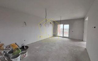 Duplex spatios cu 5 camere | Sacalaz - Poză 1