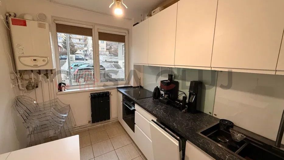 Bloc Izolat - Finisat Modern - Zona Mega Image Eremia Grigorescu - Poză 7