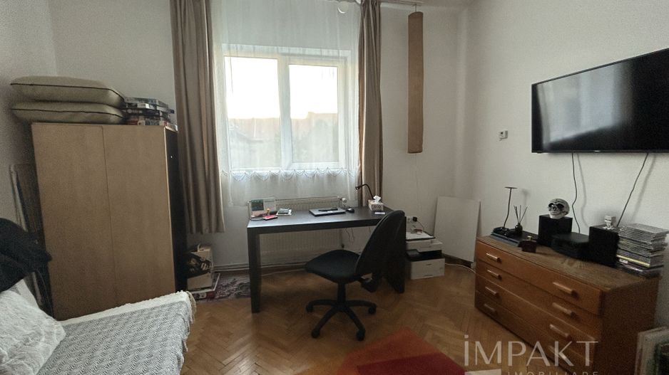 Apartament cu 2 camere decomandat in zona strazii Horea! - Poză 3