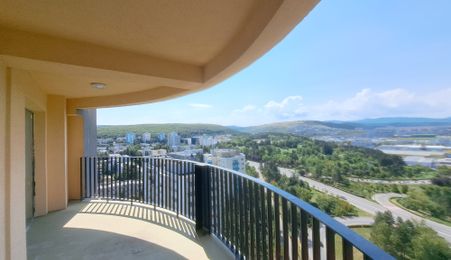 Comision 0. Apartament 3 camere + terasa 13 mp view superb!