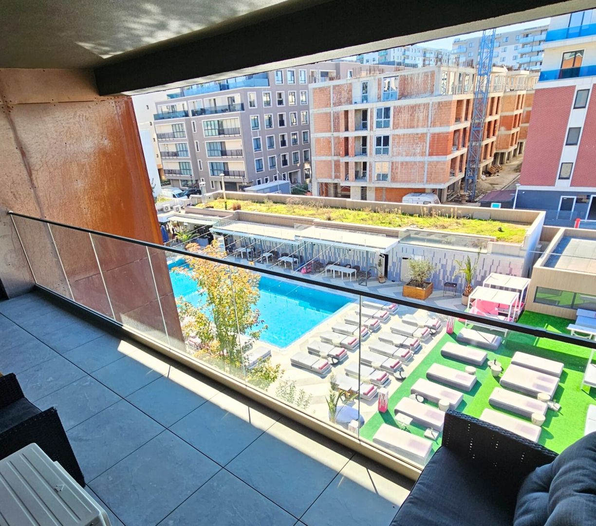 De închiriat apartament modern în clădirea Blue Bike Pipera - Poză 3