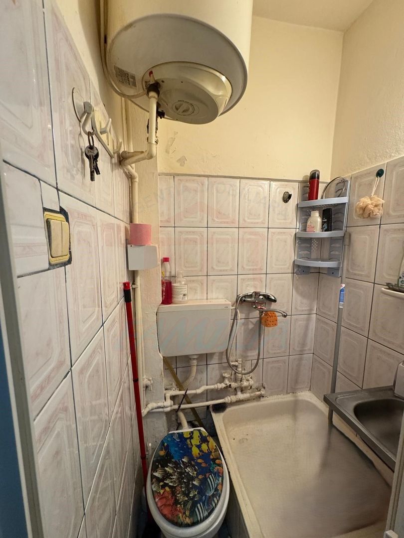 25.000 € negociabil , Garsonieră luminoasă de vânzare | Micro 40 Galaț - Poză 6