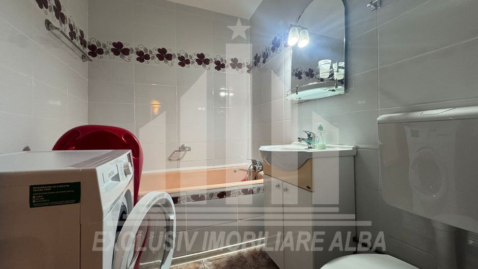Apartament cu 3 camere decomandate, etaj intermediar, Ampoi 3 - Poză 7