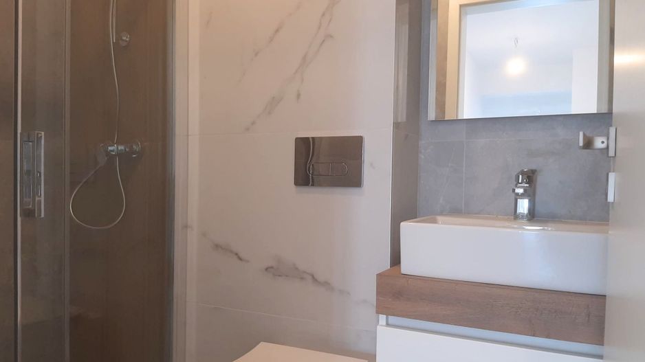 Un Apartament Pentru O Viață Bună  Coresi  2025 - Poză 22