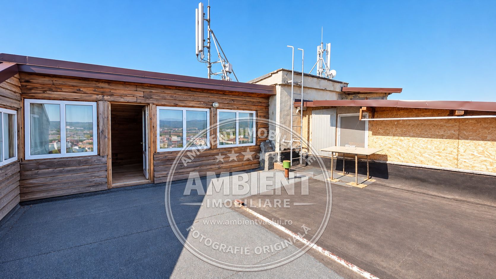 Apartament 4 camere, recompartimentat, mobilat și utilat, VASLUI - zona TRAIAN - Poză 7